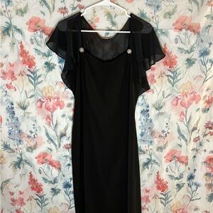 Vintage Chic Black Midi Dress with Ruffle Sleeves/cape